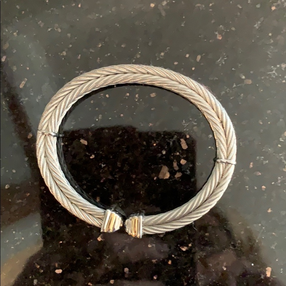 Metal bracelet